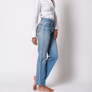 Distressed Levi's 505 Mom Jeans SIZE 34